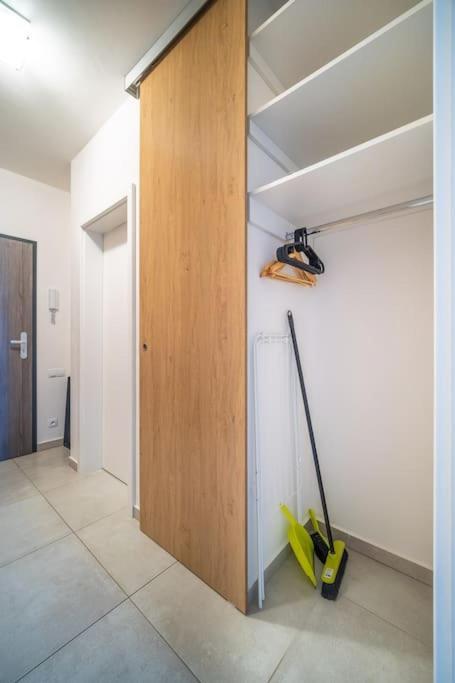 Private Cozy And Quiet Apartment 리프노나드비타보브 외부 사진