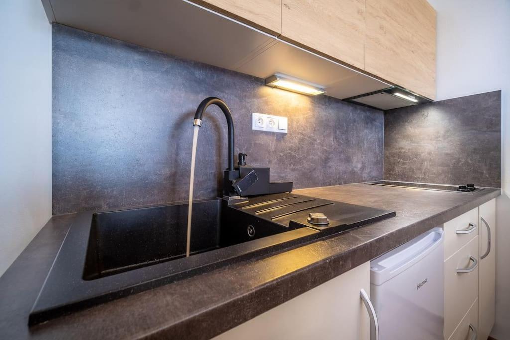 Private Cozy And Quiet Apartment 리프노나드비타보브 외부 사진