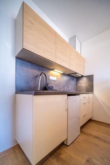 Private Cozy And Quiet Apartment 리프노나드비타보브 외부 사진