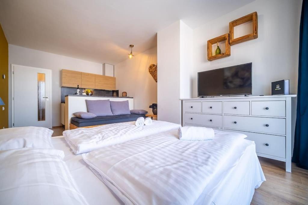 Private Cozy And Quiet Apartment 리프노나드비타보브 외부 사진