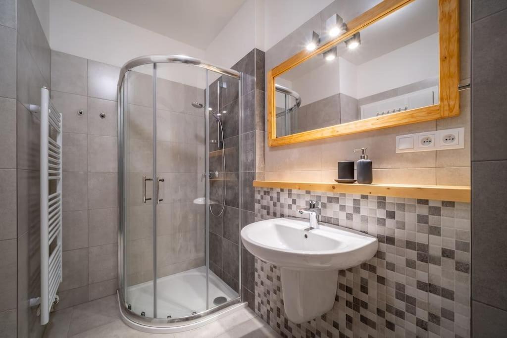 Private Cozy And Quiet Apartment 리프노나드비타보브 외부 사진